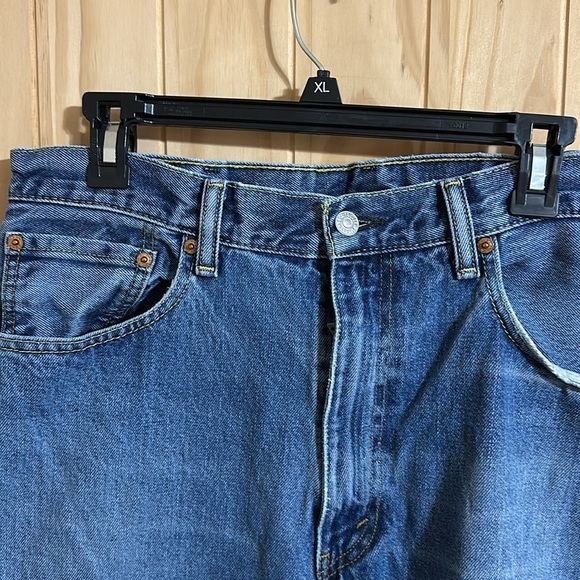 Levi’s 550 Classic Blue Jeans Relaxed Fit - Picture 2 of 4